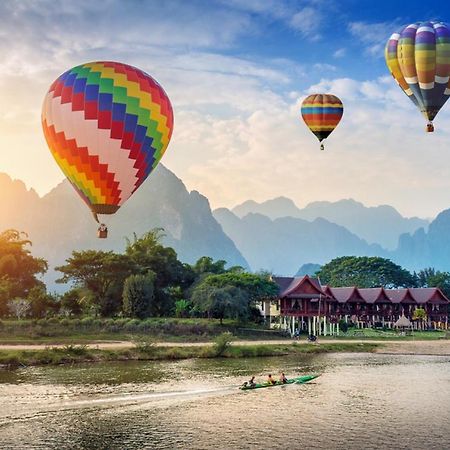 Vang Vieng Camellia Hotel מראה חיצוני תמונה
