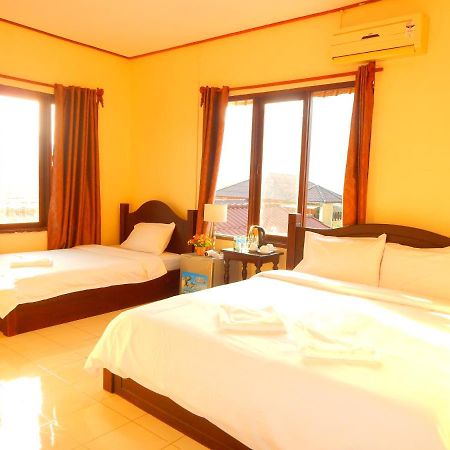 Vang Vieng Camellia Hotel מראה חיצוני תמונה