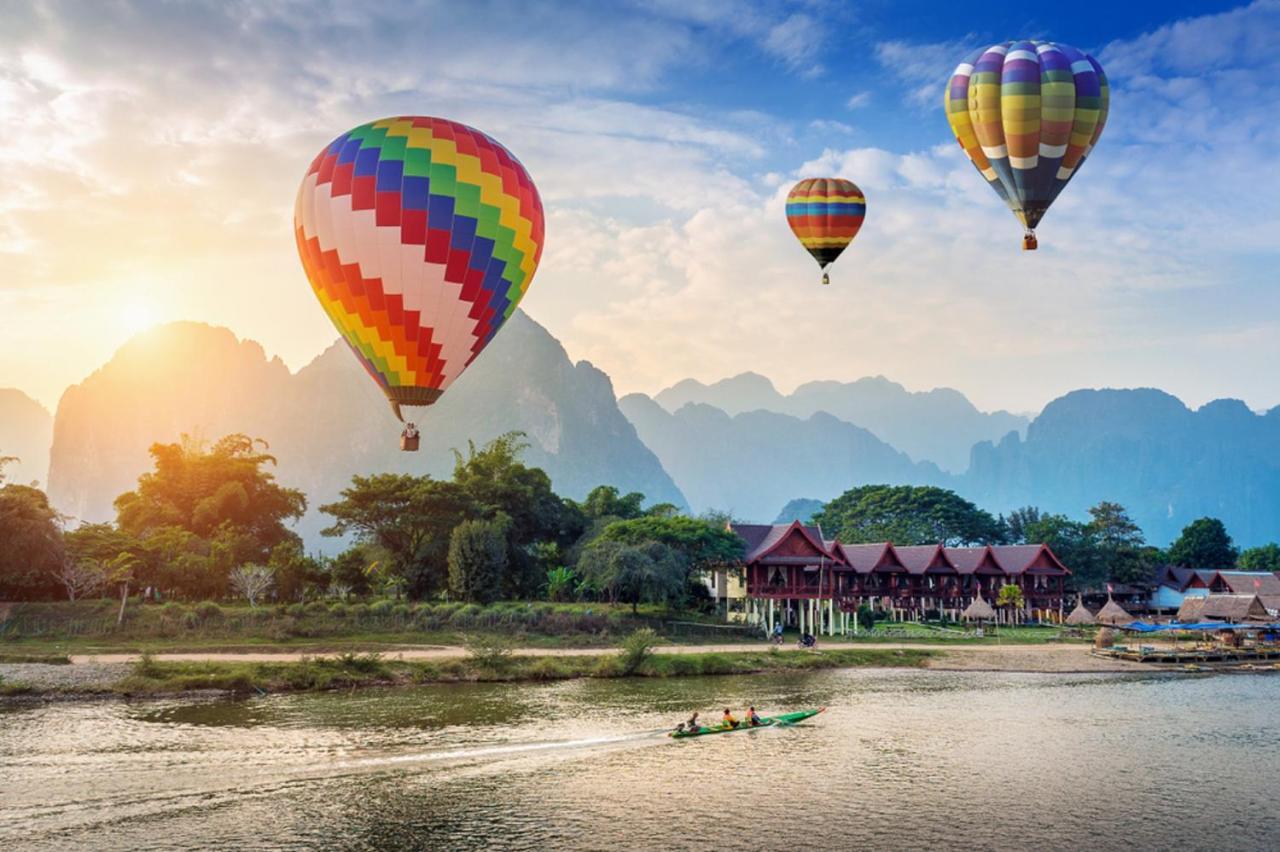 Vang Vieng Camellia Hotel מראה חיצוני תמונה