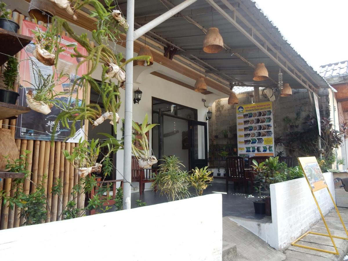 Vang Vieng Camellia Hotel מראה חיצוני תמונה